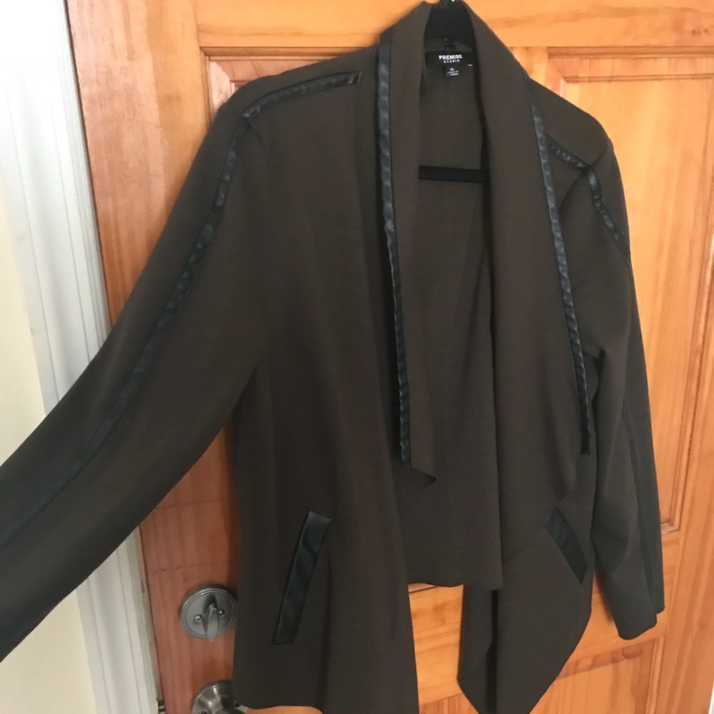 Women’s cardigan sweater